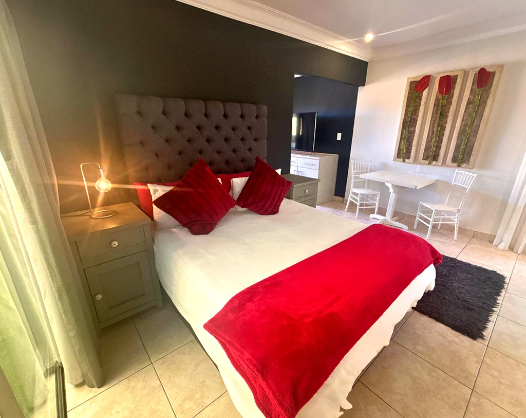 McPherson’s Group - Presidential Suite - Bedroom